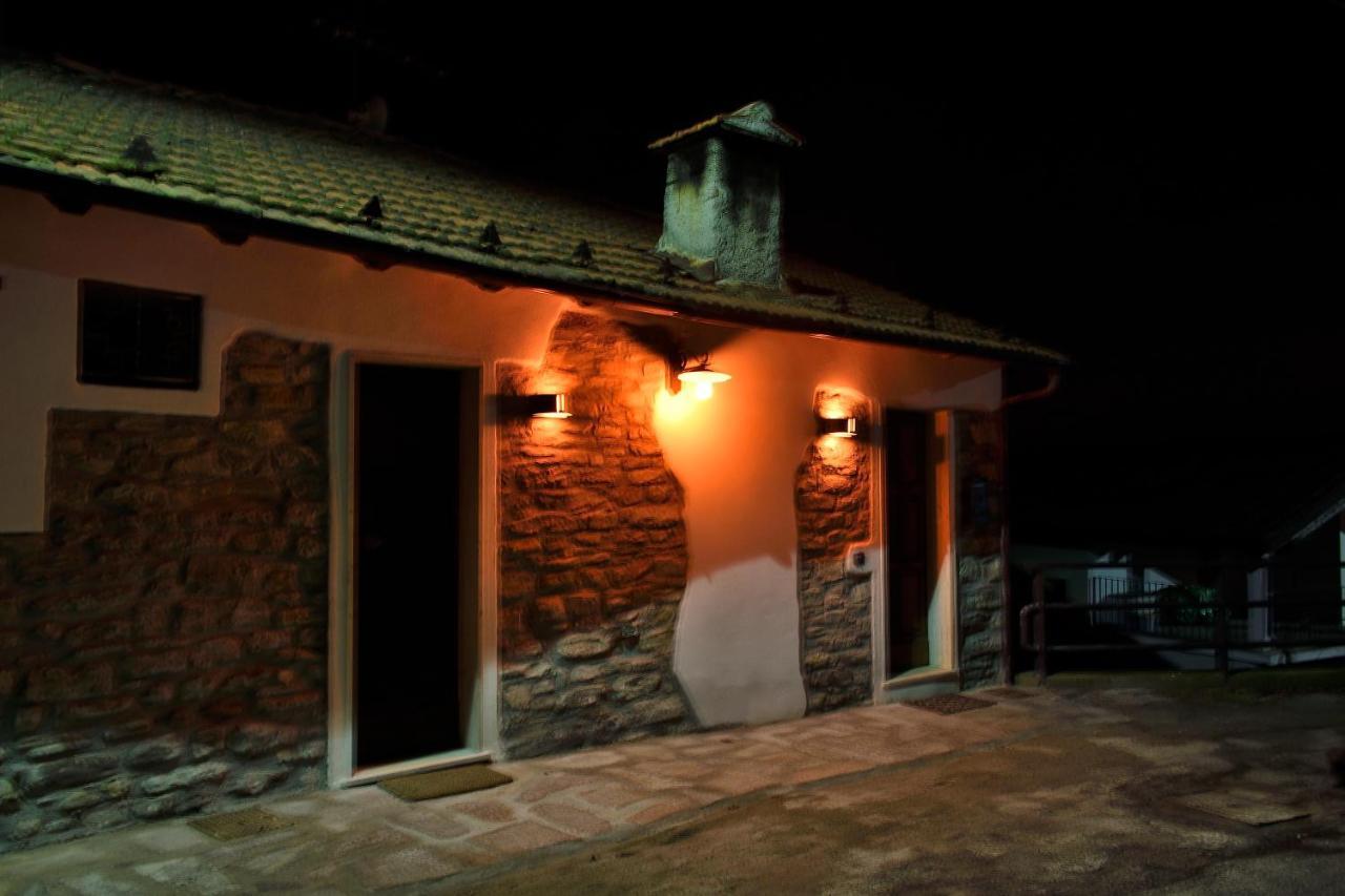 Il Borgo Del Castello Hotell Cremolino Exteriör bild